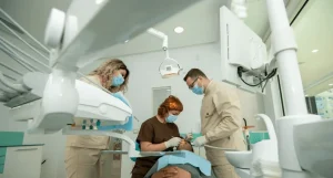 Albanian Health Agency ti guida verso cliniche dentarie d'avanguardia