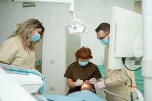 Servicios dentales en Albania