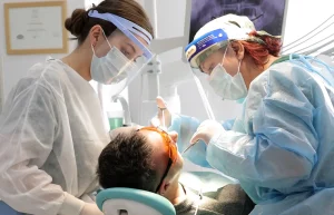 Scopri i migliori Pacchetti Turismo Dentale 2025 con Albanian Health Agency. Trattamenti di alta qualità a prezzi accessibili—prenota ora!