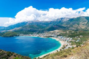 Discover how much is a full set of dental implants UK and why dental tourism in Albania is a cost-effective, safe alternative.