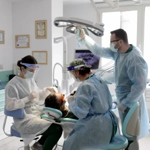 Ervaar medisch toerisme in Albanië met hoogwaardige zorg, moderne klinieken en professionele specialisten.